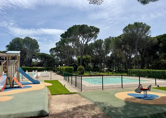 Appartement 4 Personnes Dans Residence Golf De Valescure 2
