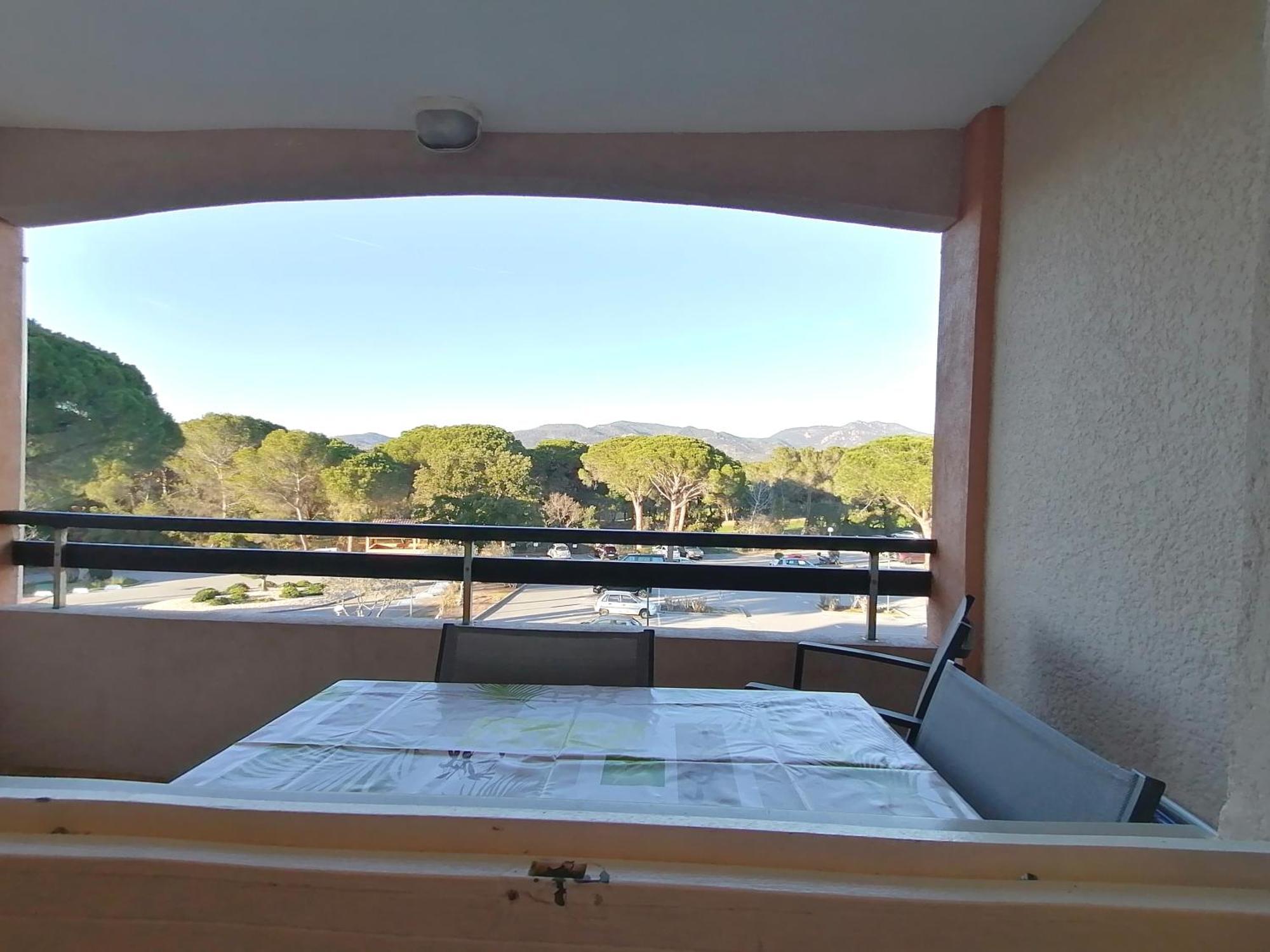 4 Personnes Dans Golf De Valescure 2 * Saint-Raphael (Var)